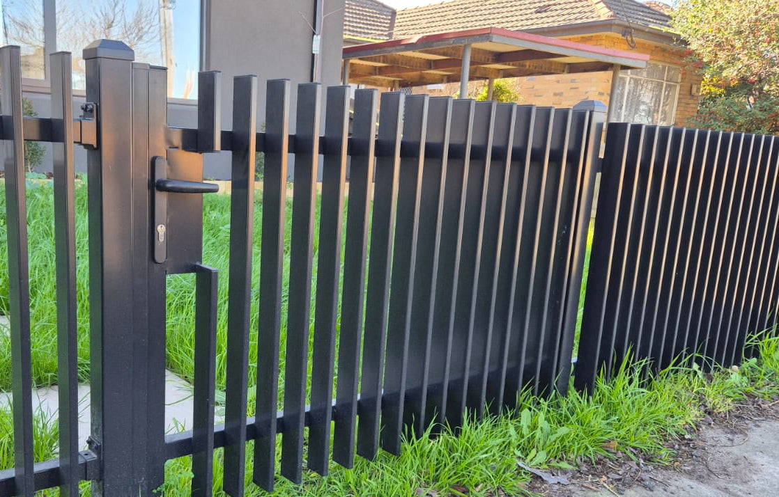 Aluminium Maxi Blade Gate-Right Side Handle