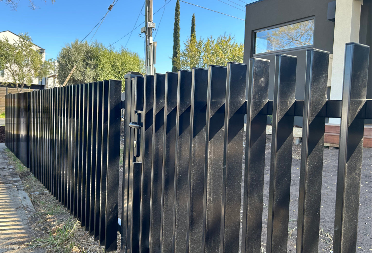 Aluminium Maxi Blade Gate-Right Side Handle