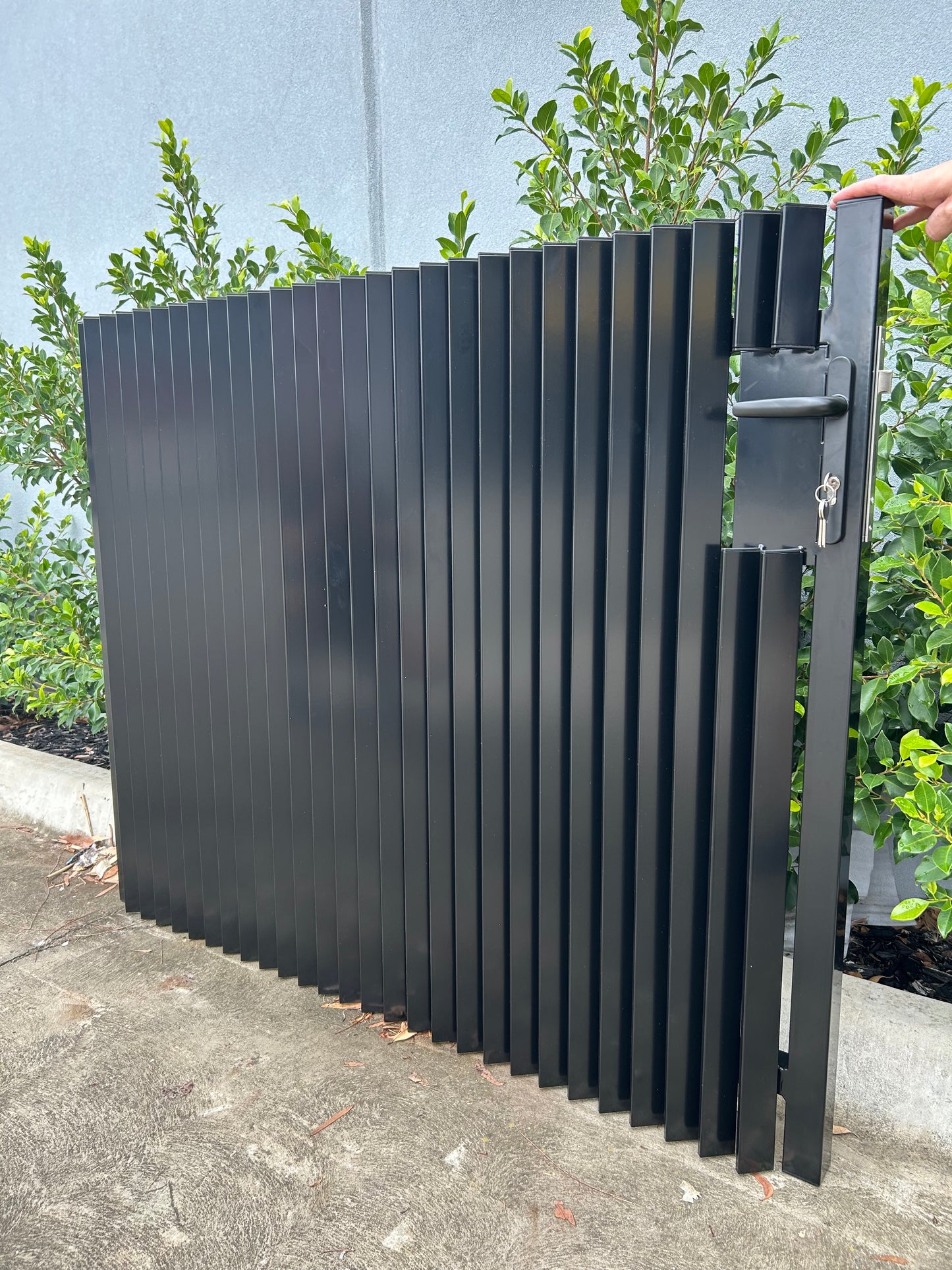 Aluminium Angled Mini Blade Gate-Left Side Handle
