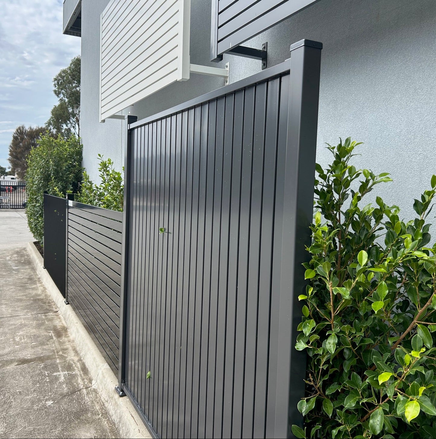DIY Vertical Maxi Slat Panel (2400mm high x 1810mm wide)