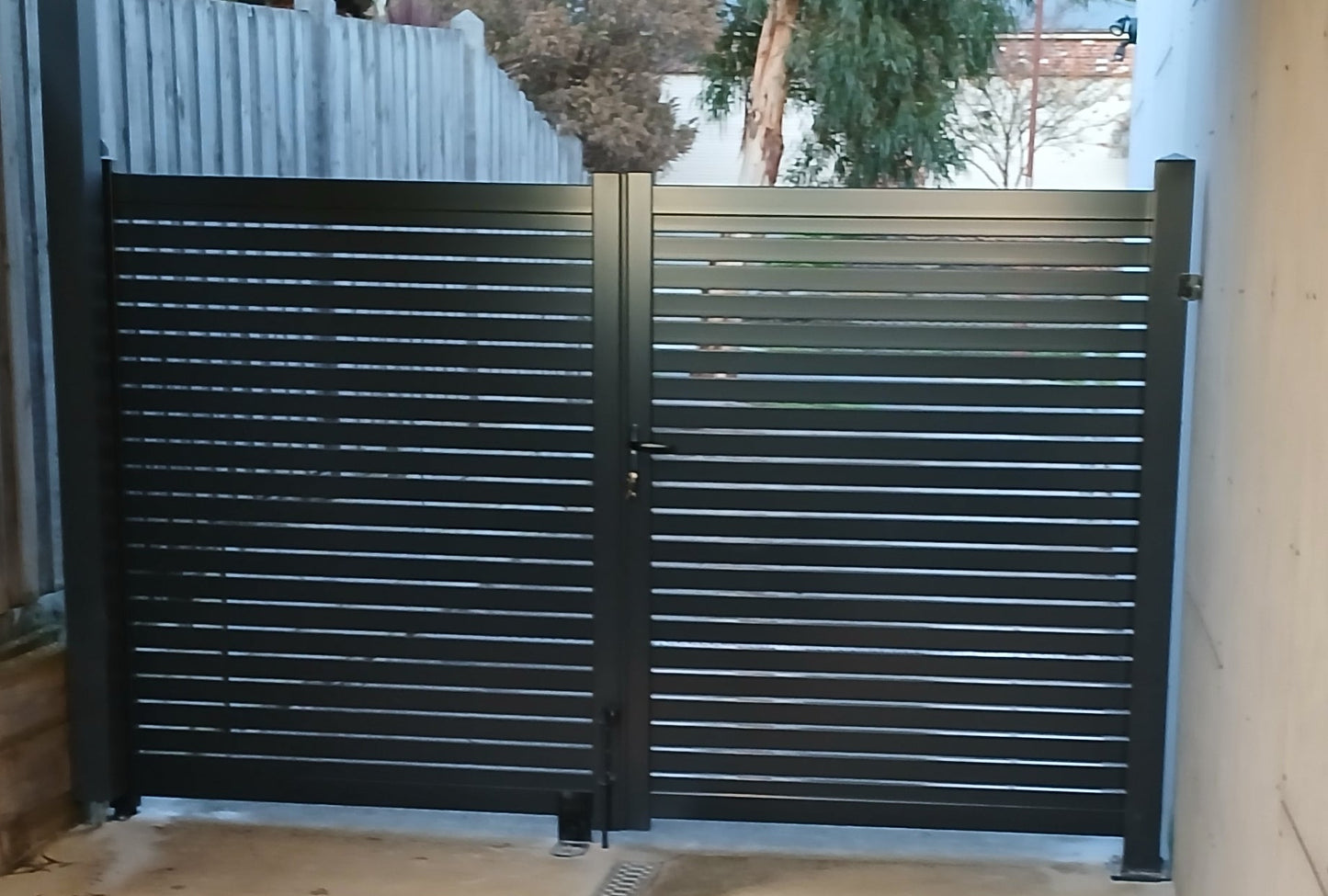 Double DIY Horizontal Slat Gate (1800mm high x 3000mm wide)