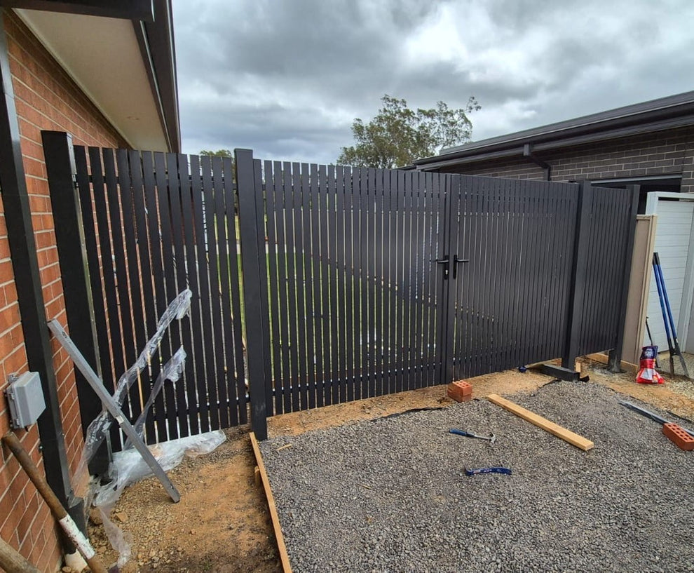Aluminium Mini Picket Double Gate Package – Alumatin Screens